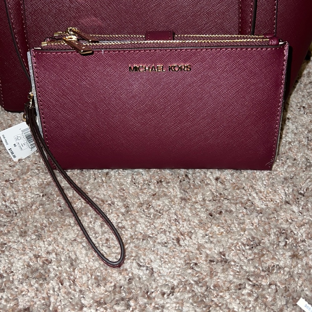 NWT Michael Kors Jet Set Large Double-Zip Wristlet